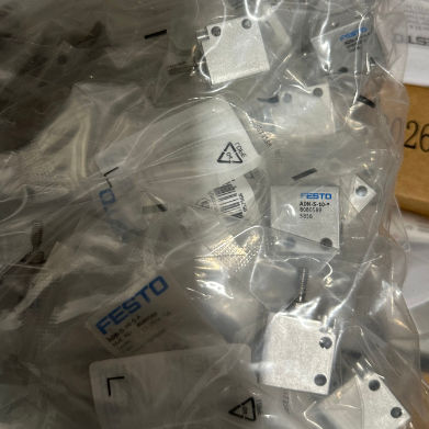 Siłownik krótkoskokowy Festo ADVC-10-5-A-P