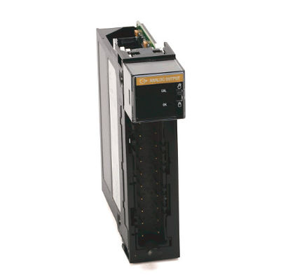 1756-OF8 ALLEN BRADLEY ControlLogix 8 Pt A/O I lub V Moduł ± 10V 0...20 mA
