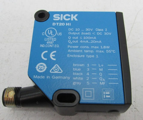 SICK Laserowe czujniki odległości DT20 Hi DT20-P244B 24,3 mm x 72,4 mm x 54,1 mm