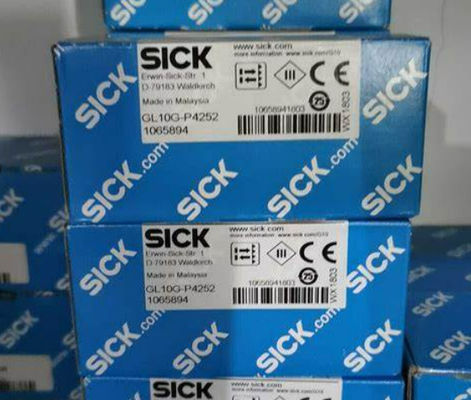 SICK GL10G-P4252 Czujniki fotoelektryczne G10 20 mm x 50 mm x 39 mm