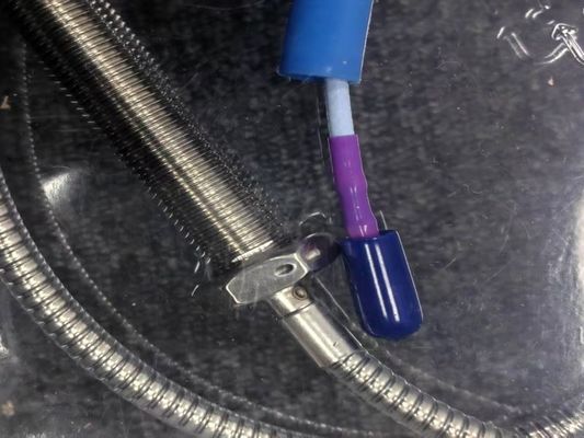 Brak zatwierdzenia 330730-080-00-00 Bently Nevada 3300XL 11mm Kabel przedłużający wysokiej temperatury Kabel FluidLoc