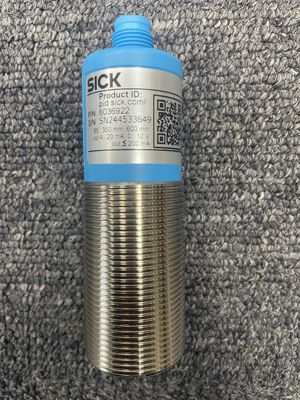 SICK UM30-212118 6036922 Czujniki przemieszczenia lekkich czujników ultradźwiękowych