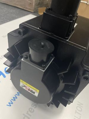 Delta Electronics / Automatyzacja przemysłowa ECMA-L11845RS AC i DC Motors1500 RPM 4057 /28650