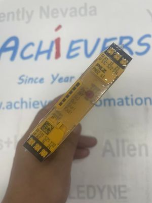 Pilz Relaj bezpieczeństwa 751103 Typ PNOZ s3 C 24VDC 2 n/o Funkcja trzypunktowego uchwytu