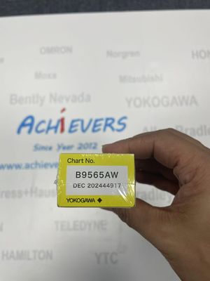 Yokogawa B9565AW GRAFICKIE KONTROLOWANIE Fanfold papierowy wykres ze składnikiem wzmacniacza ze stopu aluminiowego