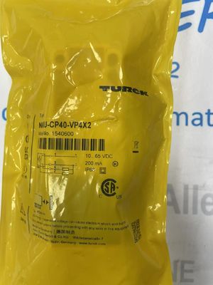 Turck NI40U-CP40-VP4X2 Indukcyjny czujnik blokowy dla dokładnej instalacji bez spłukiwania