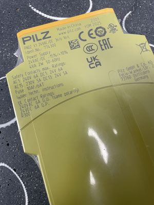 PILZ PNOZ X1 Przekaźnik bezpieczeństwa wyłącznika awaryjnego