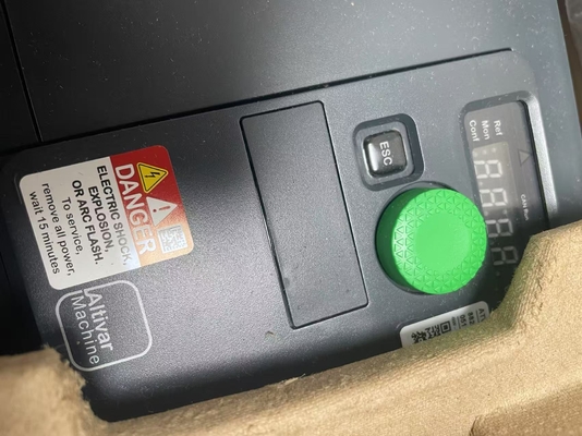 Schneider ATV320U40N4C Wariacyjny napęd częstotliwości 3.2 A Prąd wejściowy