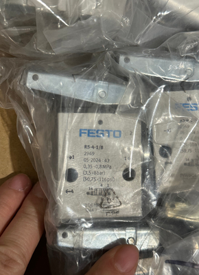Zawór rolkowy Festo RS-4-1/8