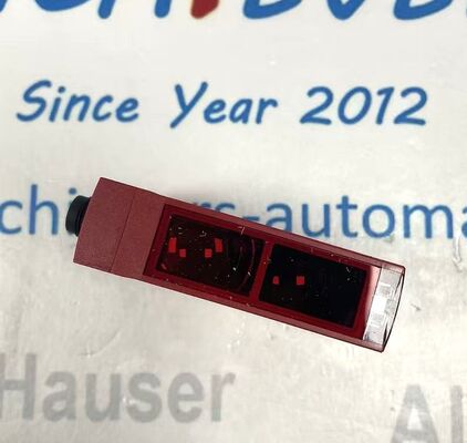 Leuze HT46CI4P-M12 - wysokoprecyzyjny czujnik fotoelektryczny do tłumienia tła