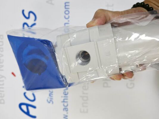Zintegrowany regulator filtra powietrza SMC AW40-04B-2-D