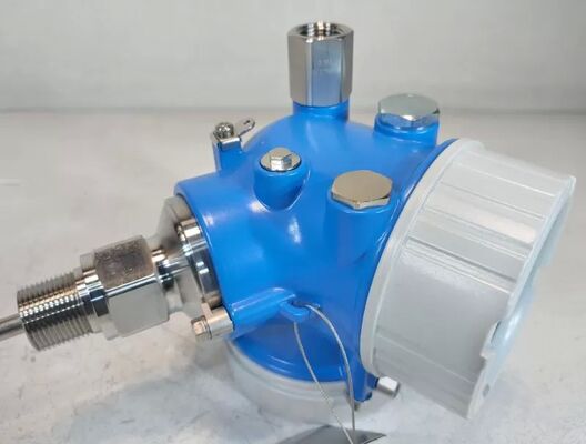 Radarowy przetwornik poziomu E+H FMP51-PRRQ5/0 Levelflex