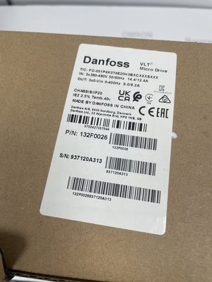 Leuze KD U-M12-5W-P1-100-3DP Kabel podłączony